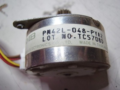 2 Stück Schrittmotore Stepping Motor NMB PM42L-048-PYA2