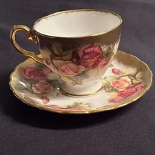 Vintage Royal Chelsea Golden Rose Tea Cup and Saucer Heavy Gold Pristine 