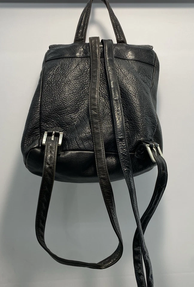 Mila Paoli 皮革背包黑色抽绳中号 9x9x4 英寸柔软 — 第 2/4 张图片