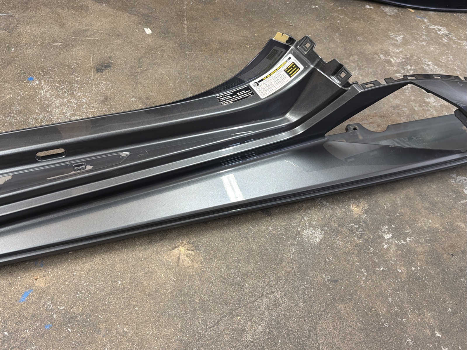 2015-2017 Lamborghini Huracán Grey Left LH Side Rocker Panel  OEM 4T0853123