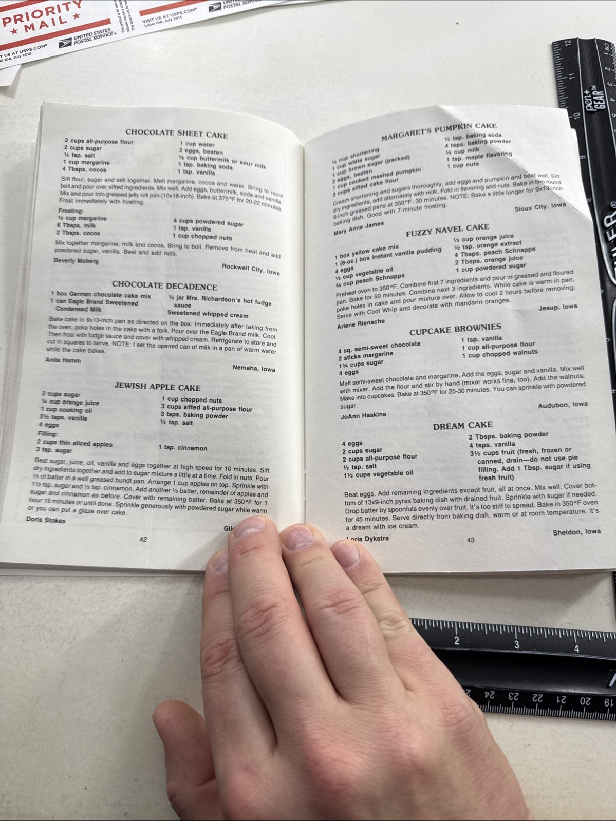 Iowa Holiday Cookbook Christmas ethnic VTG Dutch Raisin cookie Danish Abelskiver