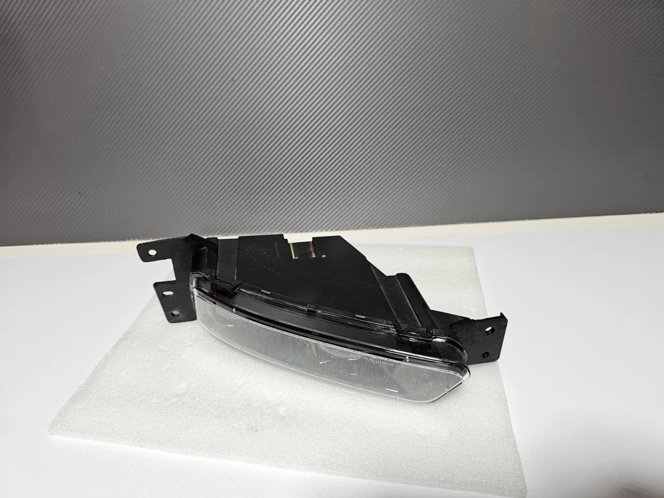 Dodge Durango Jeep Grand Cherokee OEM LED Right Fog Light 2017 - 2023 Foto 2 de 4