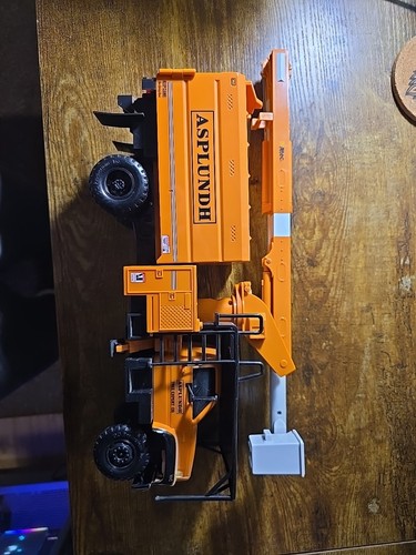 DG Productions GMC TopKick Asplundh Baumschneider & Holzhäcksler Münzbank