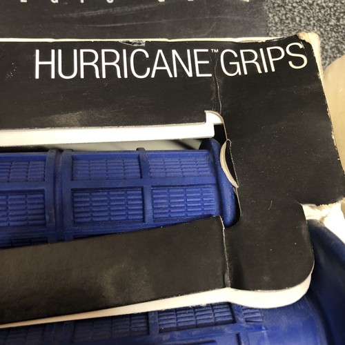 NOS Scott Blue Radial Full Waffle Hurricane MX Grips Year 1990 - Picture 5 of 10