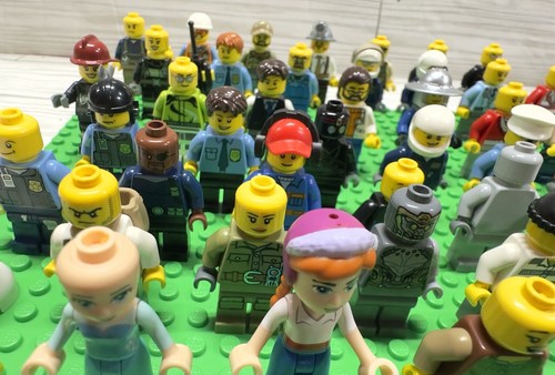 Huge Lego Minifigure Lot Of 65 Minifgures Various -Marvel,SpongeBob,City & More - Picture 9 of 16