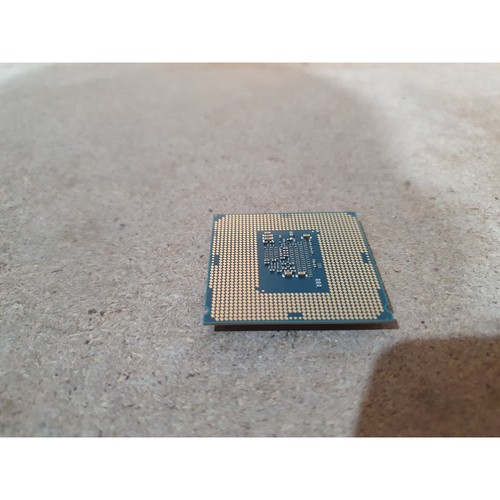 Intel Core i3-7100 SR35C Desktop CPU Processor Dual-Core 3.90 GHz 8 GT/s LGA1151 - Picture 9 of 12