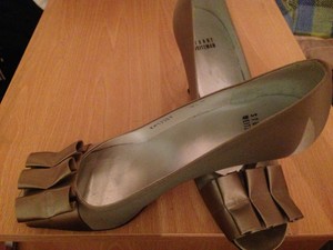 Weitzman Stuart a con Toes Peep Oyster volant 5 raso dettagli in taupe Dimensione Uk7 gUxU1qpd