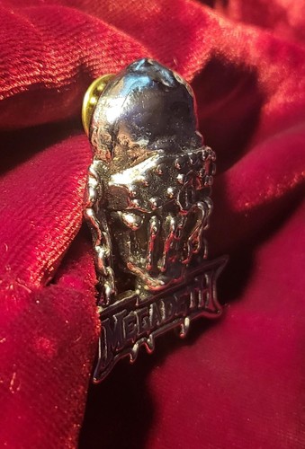 Megadeth - Vic Rattlehead Pin 90s Original 1.75"x1.5" Skull - Picture 15 of 18