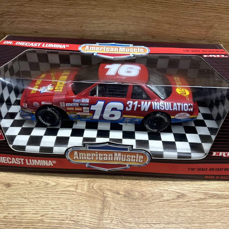 Chad Cliff #16 Dr. Diecast Lumina escala 1:18 ERTL American Muscle Diecast sellado Foto 3 de 4