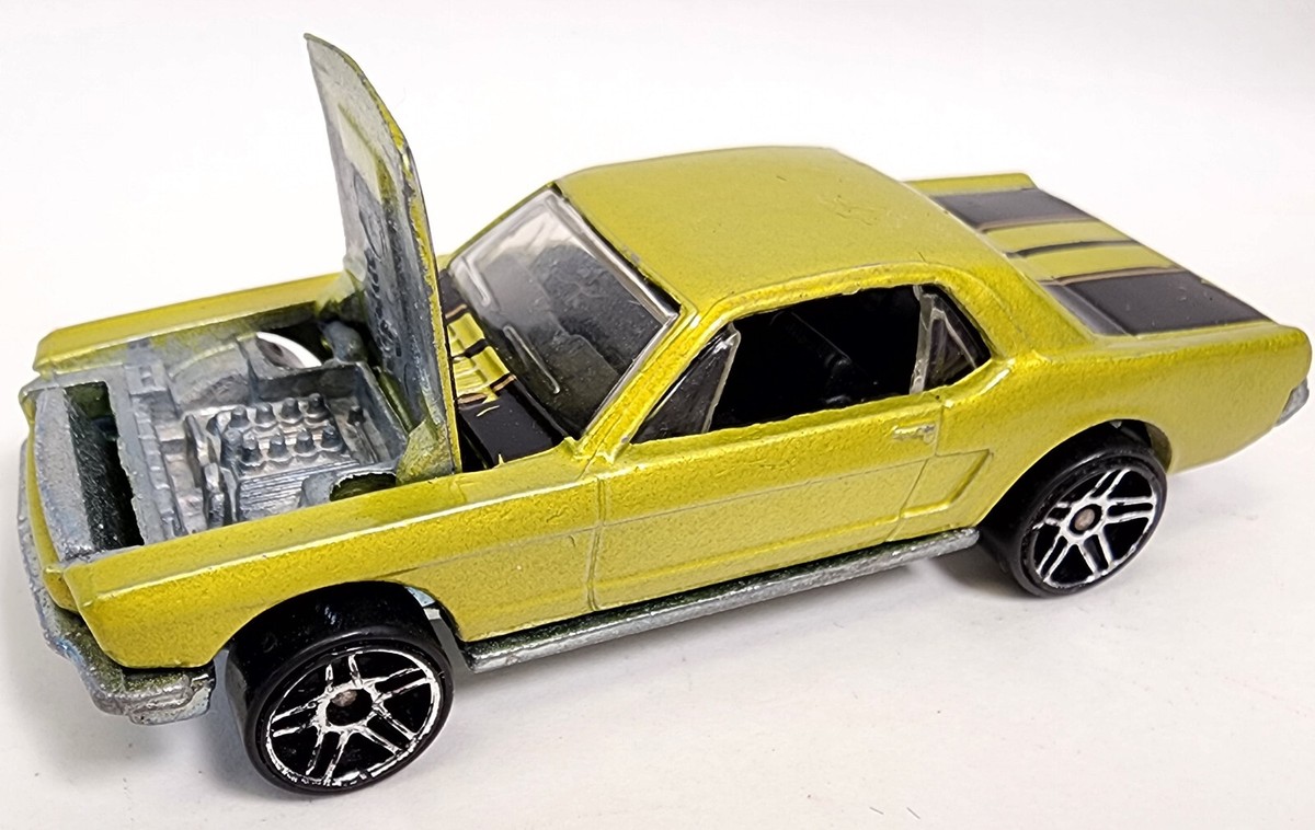 1983 Loose Car Mattel Hot Wheels Ford Mustang B17 Green w/ Black