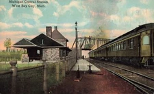 RR West Bay City MI c.1908 MCRR DEPOT and STREETCAR VIADUCT BRIDGE OVER TRACKS!