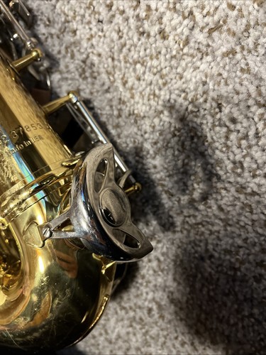 Sassofono contralto vintage Armstrong made in USA con custodia - Foto 11 di 16