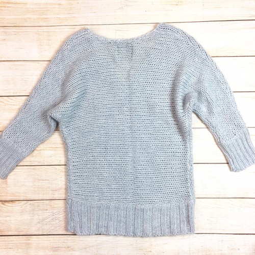 Suéter Dolman American Eagle Light Lofty Gris Nube Grueso Cuello en V Talla M - Imagen 5 de 8