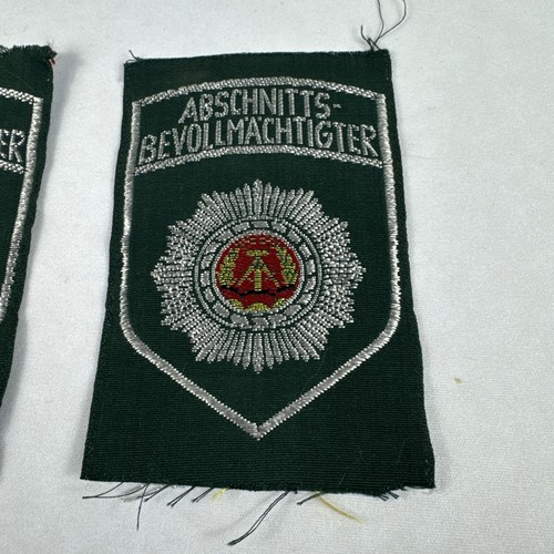 Lote de 2 parches de policía de la RDA - Uniforme de policía popular autorizado - Imagen 4 de 9