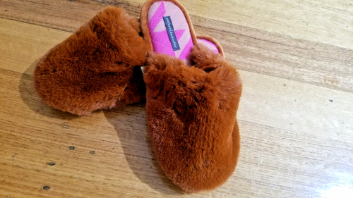 Womens Peter Alexander Xtra FLUFFY M 7 - 8 slipper scuffs padded non slip NEW