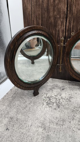 ANTIQUE WOODEN ROUND TRI-FOLD SHAVING MIRROR BRASS HARDWARE - Picture 5 of 19