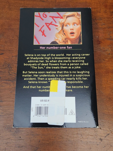 FEAR STREET SECRET ADMIRER R.L STINE HORROR BOOK LIKE NEW - Picture 2 of 4