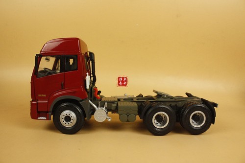1/24 China Truck FAW XINDAWEI Tractor model red color - Picture 2 of 9