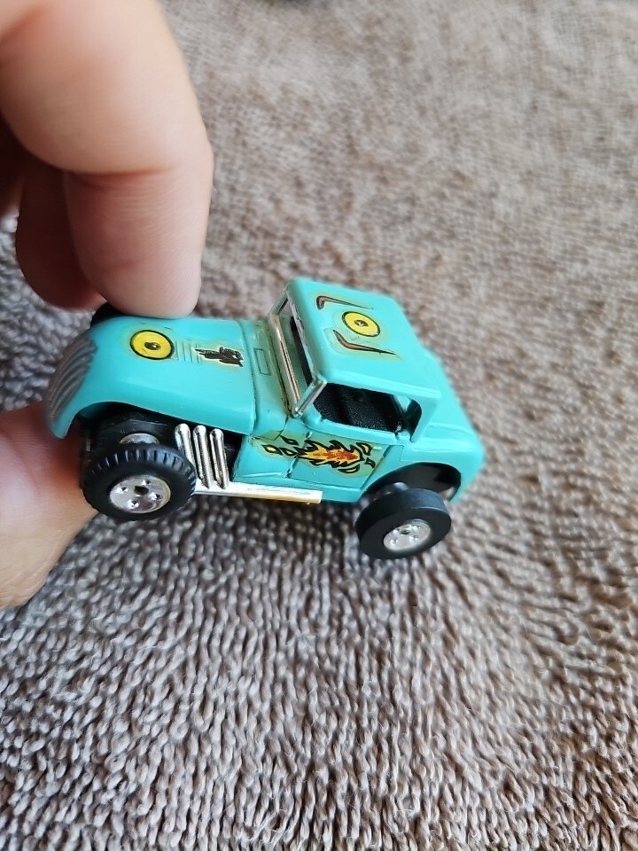 Picture 2 of 6