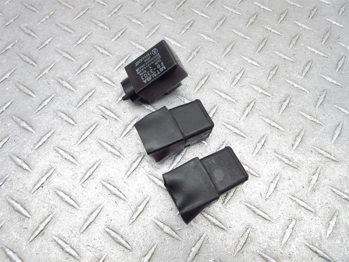 1998 97-00 Honda CBR1100XX 1100 Blackbird OEM Electrical Flasher Relays Tested - Picture 2 of 10