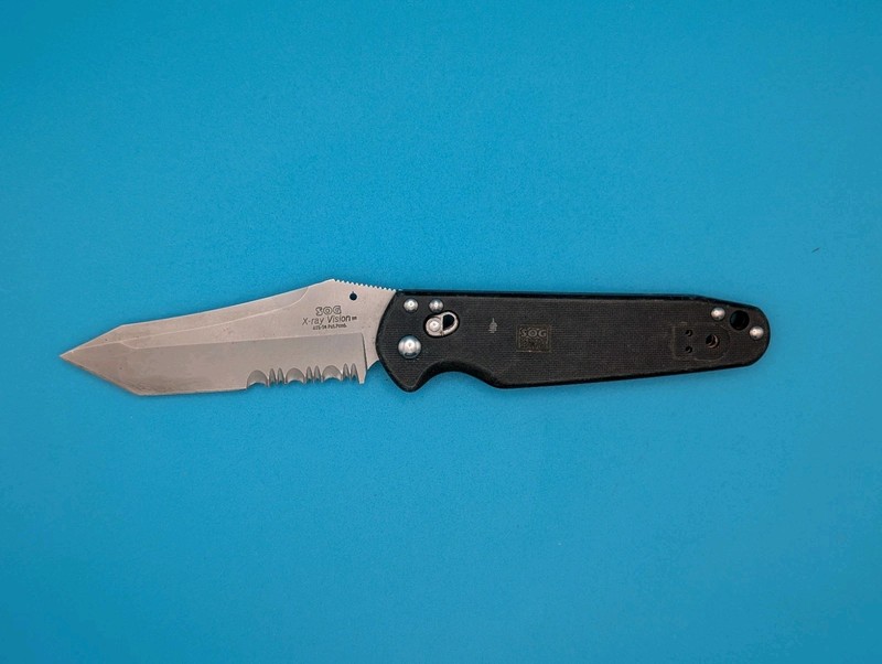 Vintage SOG X- Ray Vision Combo Edge Pocket Knife Seki Japan! *NO THUMB STUD*