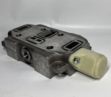 Parker Hannifin DVA35 Hydraulic Directional Valve Section w/ Seal Kit thumbnail 8