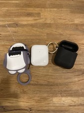 OEM apple airpods 2nd gen comes with both cases