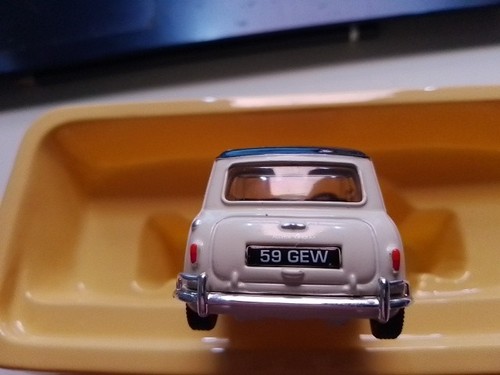 Vanguard S Mini Cooper S Cream With Black Roof. Code VA25005 Scale 1:43. No Box. - Picture 3 of 9