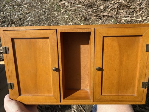 Vtg Wooden Wall Hanging/Desktop 15” Mini Knick Knack Cabinet Exc J174 - Picture 5 of 20