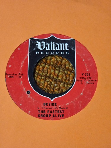 45 RPM Fastest Group Alive VALIANT 754 The Bears / Al lado en muy buen estado+ - Imagen 2 de 2