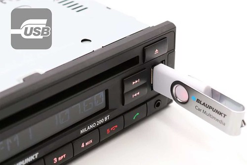 Blaupunkt MP3 USB CD Bluetooth AUX Autoradio für Porsche Cayenne (2002-2007) - Bild 6 von 9