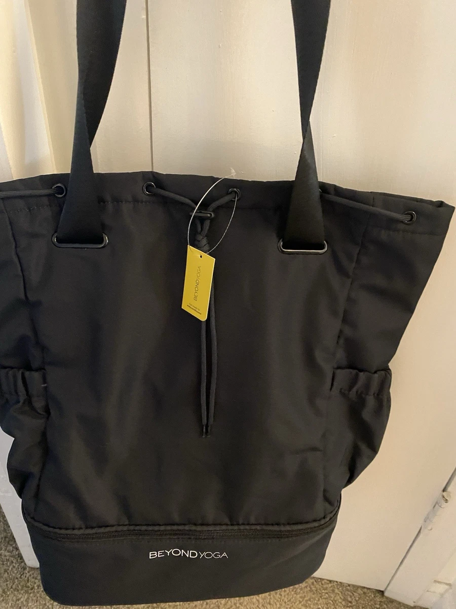 Beyond Yoga Convertible Gym Bag Backpack Black Yoga Travel Tote Drawstring NEW Black Drawstring BEYOND YOGA Black Convertible Gym Bag  main image 3