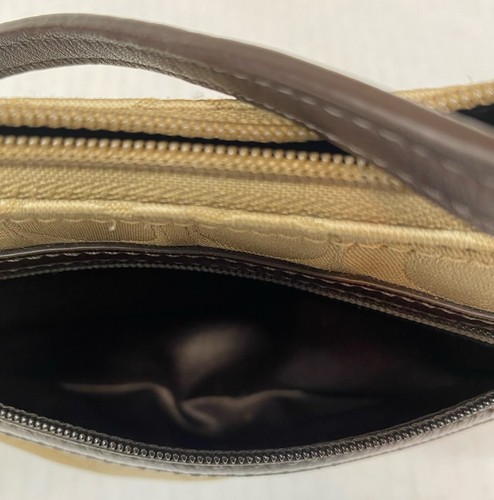 Vintage Coach Swingpack Sateen Pleated Khaki Brown Signature Crossbody Bag Charm - Picture 3 of 14