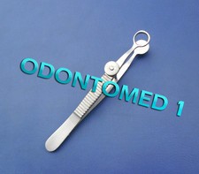 O.R GRADE WEIS CHALAZION FORCEPS 4" GROOVED UPPER JAW 