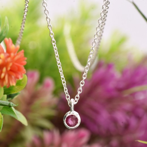25 Ct Oval Cut Natural Ruby Women's Tennis Necklace in 925 Sterling silver - Picture 4 of 4