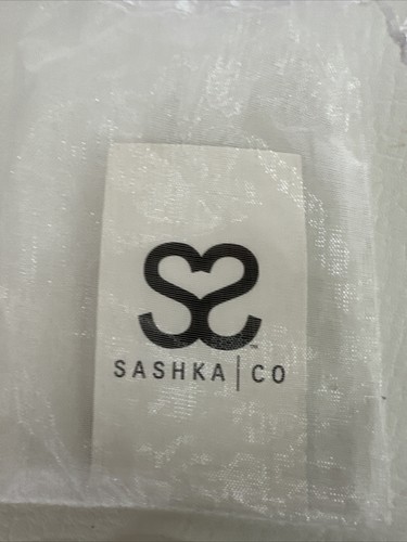 Sashka Co Jewelry Bracelet -White And Gold official Sashka Card and Bag - Picture 4 of 8