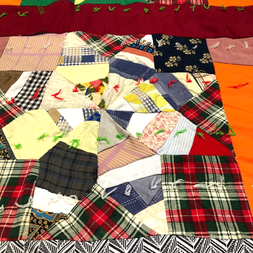 Antiker handgenähter Crazy Quilt 71x86 primitiv sehr alt Blumen Rücken gepolstert - Bild 3 von 12