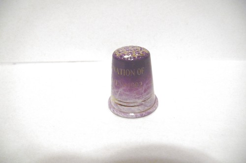 THIMBLE GUILD ENAMELLED BRASS WOODSETTON "ORDINATION OF WOMEN-1992" - Picture 2 of 5