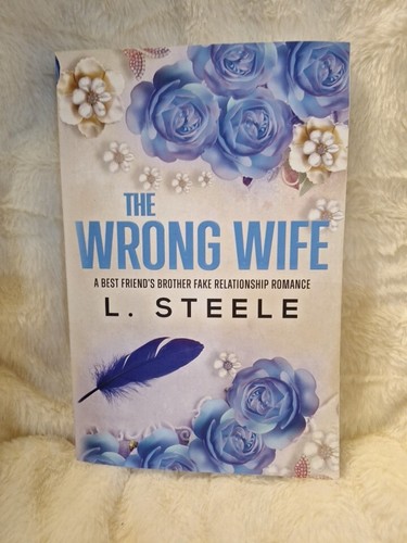 ✨️The Wrong Wife: Brother's Best Friend Marriage of Convenience Romance VG✨️ - Picture 1 of 4