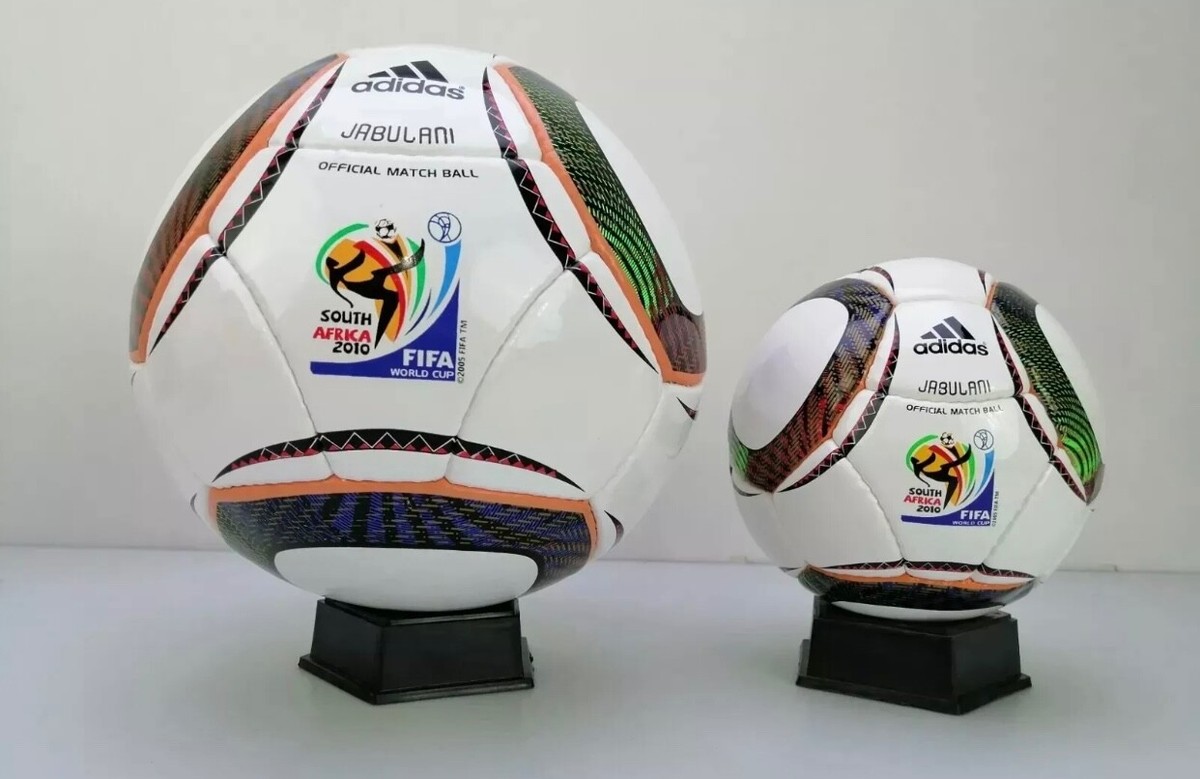 サッカーボール　adidas Jabulani サイズ5 Jabulani Soccer Ball Size 5 Official Match Ball of FIFA