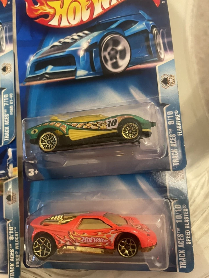 Hot Wheels Track Aces 2003 juego completo 10 de 10 vehículos incluidos como nuevo sellado nuevo en caja Foto 4 de 4