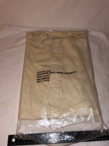 NWT-039-s-Vintage-Military-Issued-Mans-Natural-Lightweight-Winter-Undershirt-Medium