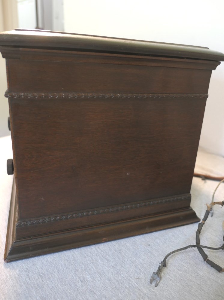 Picture 7 of 24