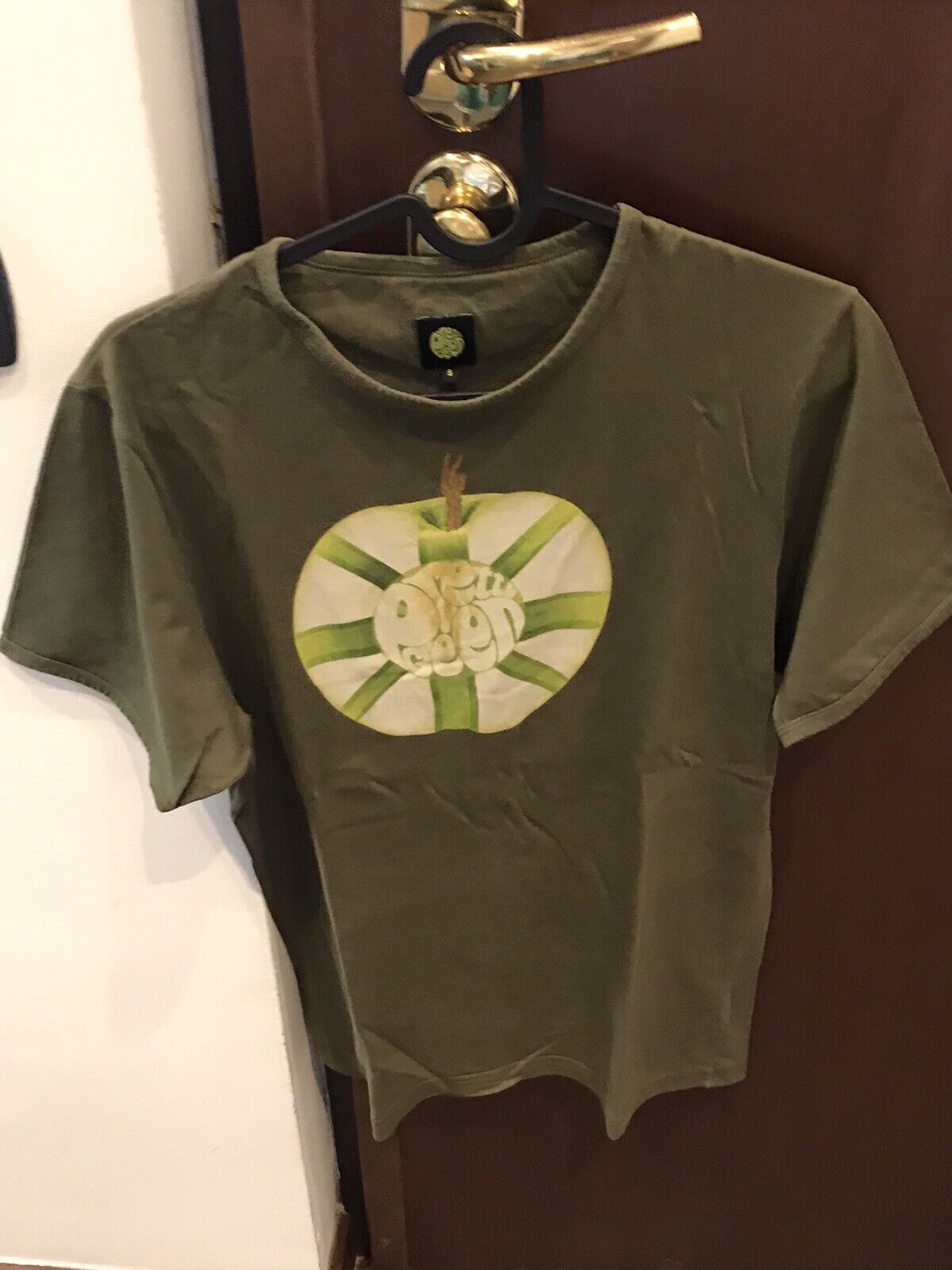 Foto 1 di 2