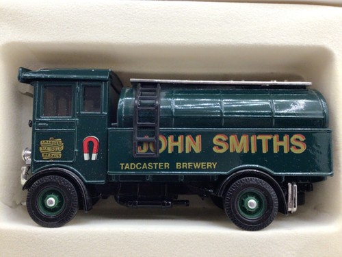 Corgi John Smith's Tadcaster Brewery AEC Tanker & Thornycroft Beer Truck #97742 - Picture 3 of 8