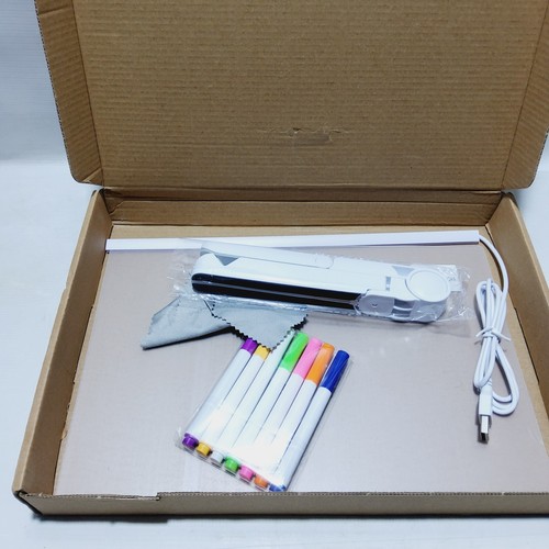 LED Acrylic Writing Note Board with 7 Colour Pens | 30 x 20cm, XL Version - Picture 3 of 4