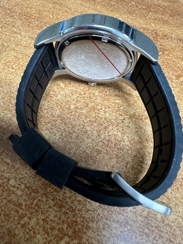 Lucien Piccard 28163RD Men's Rubber Strap Date Watch - Picture 2 of 3