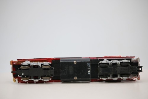 Ho Scale Diesel Locomotive #3500 Santa Fe Line for parts or repair - Picture 2 of 7