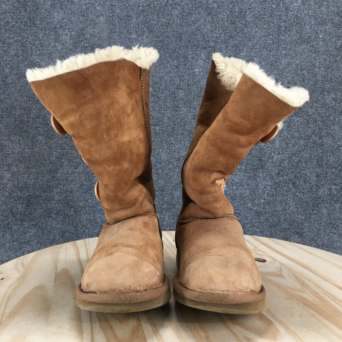 UGG Boots Womens 7 Bailey Button Triplet Shearling Beige