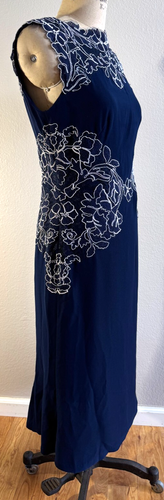 Tadashi Shoji Barbara Crepe Sleeveless Formal Gown Navy Blue Sz 6 EUC 44624 - Picture 7 of 13